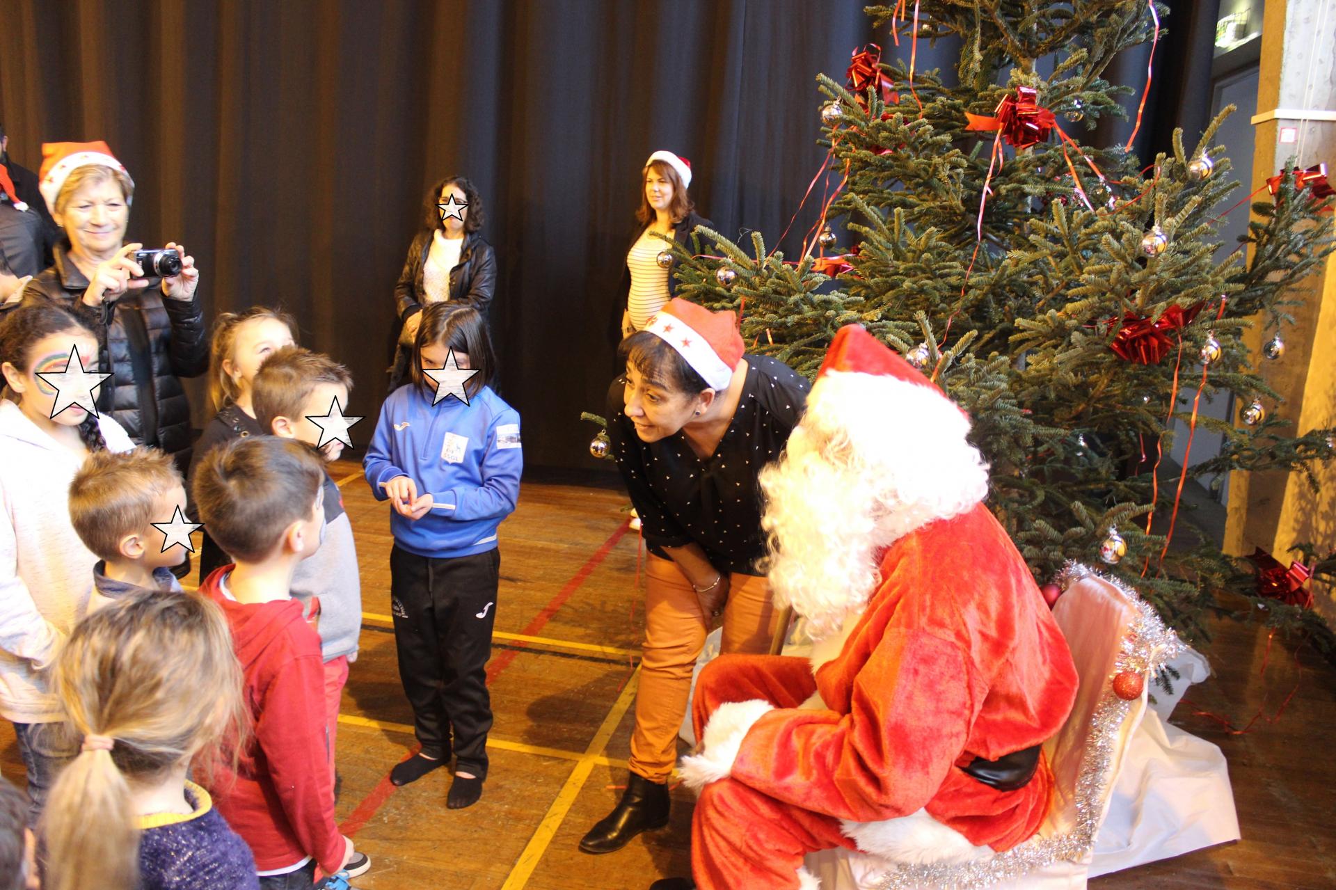 Les enfants et le Père Noel