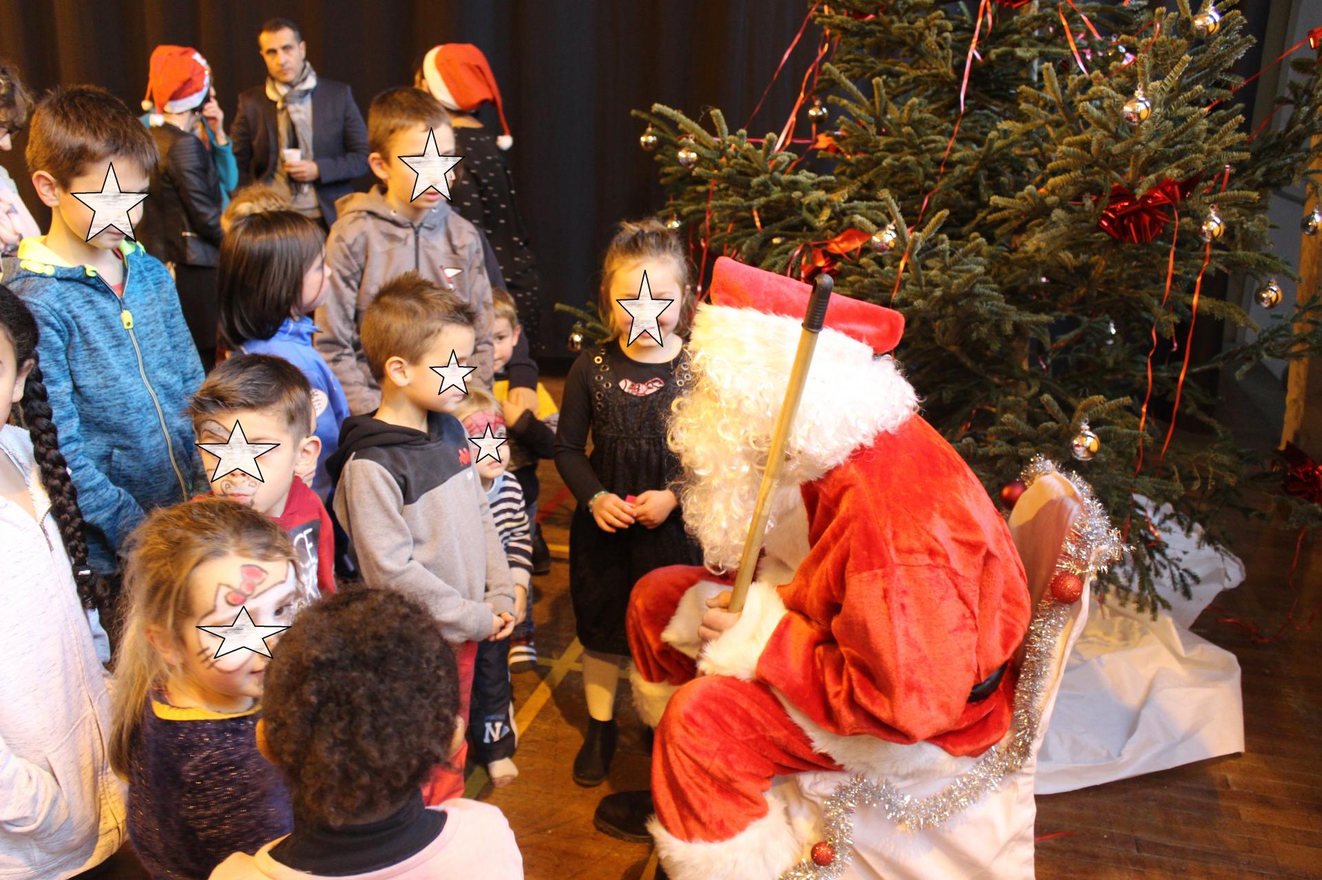 Les enfants et le Père Noel